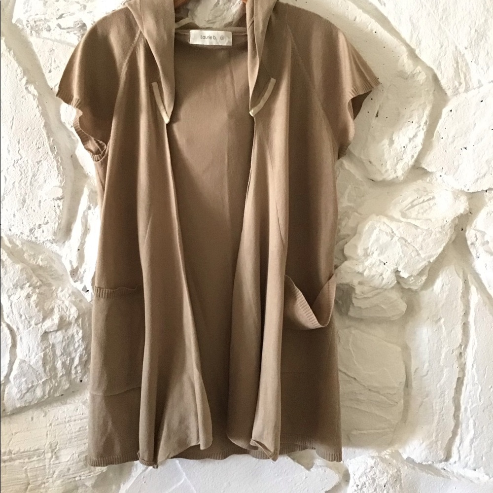 Laurie B Short Selves Cardigan